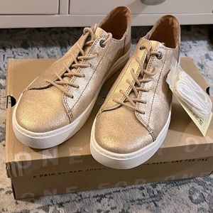 Toms Lenox Rose Gold Metallic Leather 8W